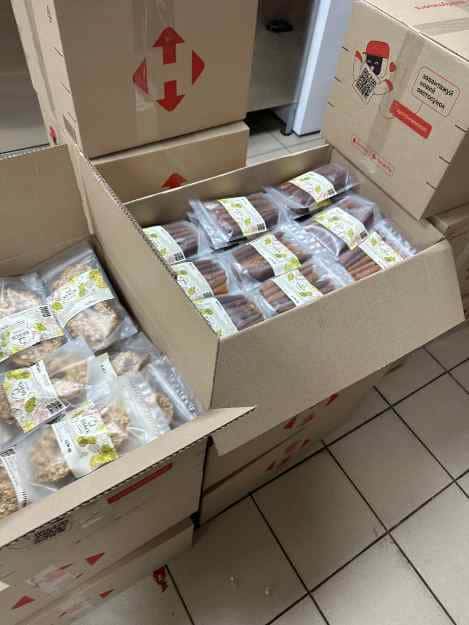 Виконане замовлення на корпоративні подарункові бокси від снекхаус